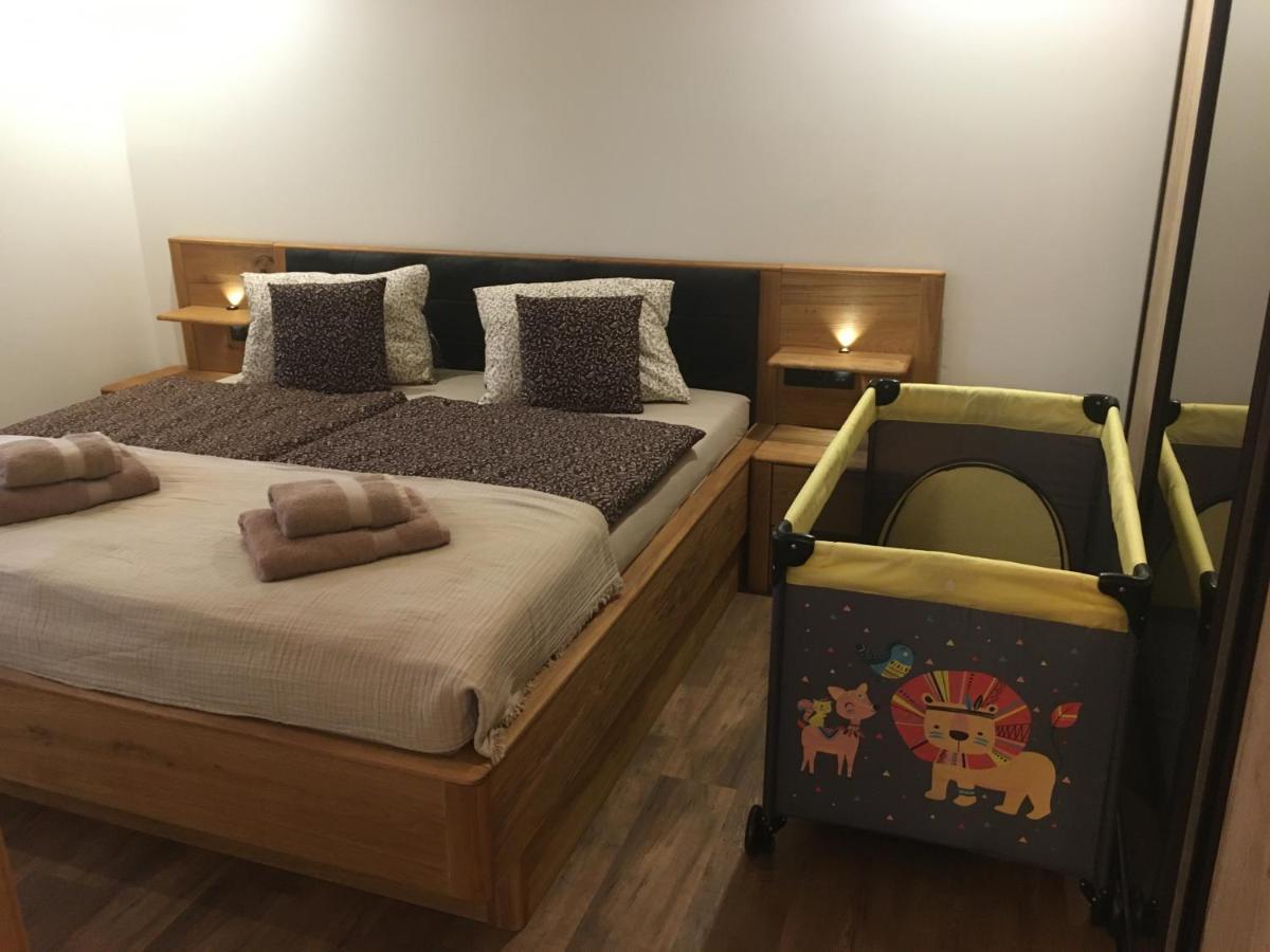 Apartman S Vyhladom Na Stity Ovruc 312 Strbske Pleso ภายนอก รูปภาพ